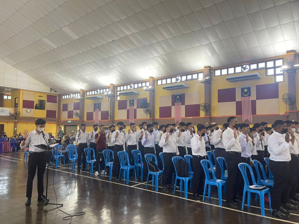 ikbnwt2018's tweet photo. 🎯 Sesi Pendaftaran Pelajar Baharu Sesi Julai 2022
📆 15 Ogos 2022 (Isnin)
⏰ 09.00 pagi - 12.00 tengah hari
🏢 Dewan Besar IKBNWT

VIP Terlibat :-
👨‍💼 En. Zaini bin Abd Aziz
(PENGARAH IKBNWT)

🤝🏻 PEGAWAI, KAKITANGAN &amp; MPP IKBNWT https://t.co/nCluouCpQ9