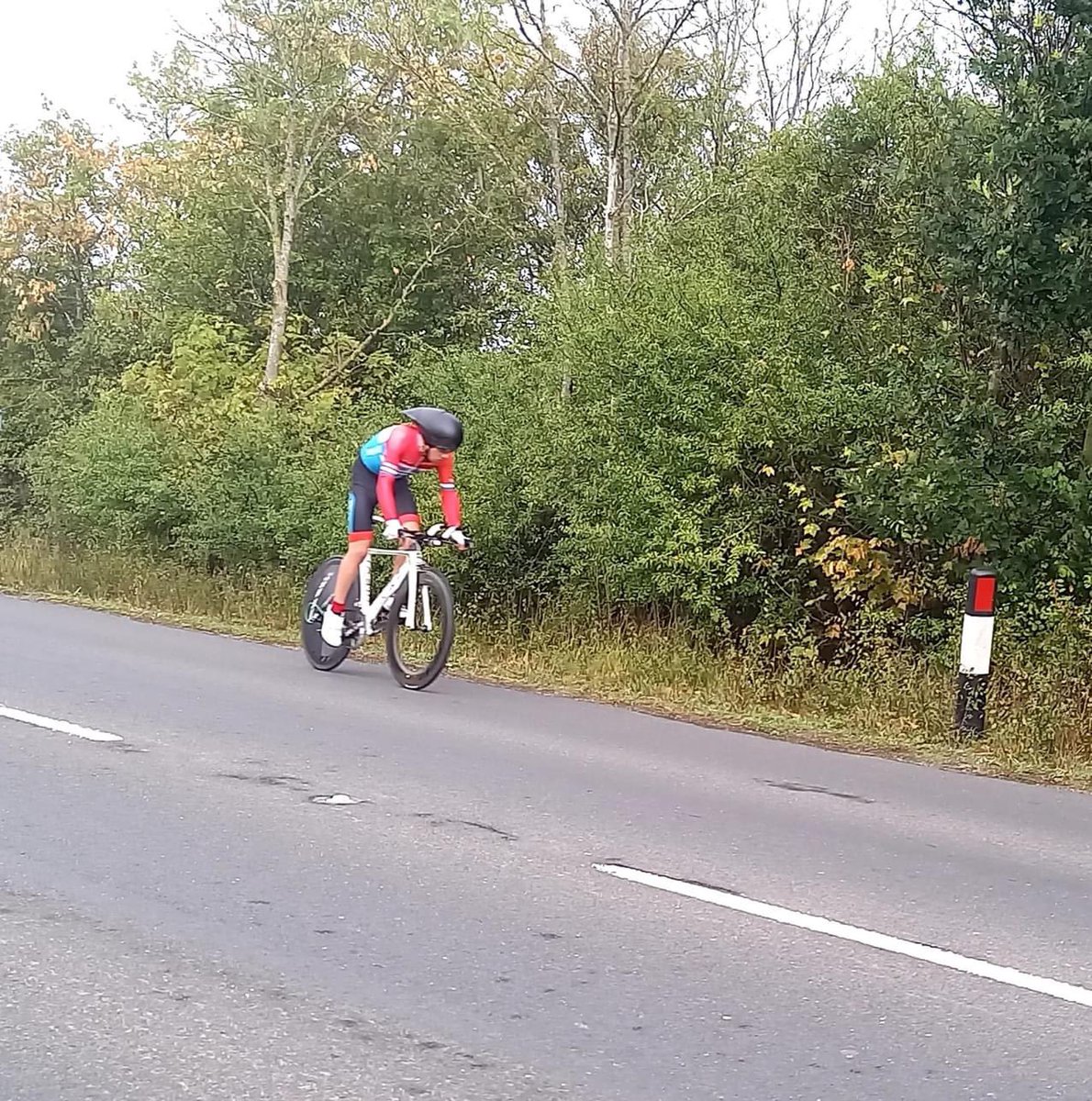 Andrew Newey of RVCRC competing in the VTTA 25 Time Trial