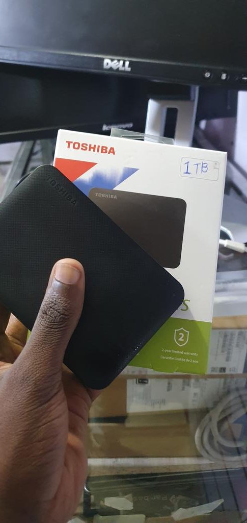 jonathanlupand0's tweet photo. Ka Monday bussiness 
Laptop batteries 
Are ranging from k550 to k850 
Laptop chargers 
K200 
Laptop cables k50 
Laptop hhd 
500hhd is k550 
1tb boxed k900 
097 1962756 
@bigfishtech1 
#bigfishtech https://t.co/so4dwQekD2