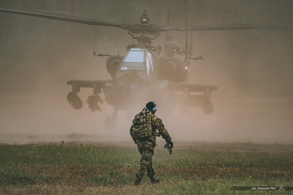 MON_GOV_PL's tweet photo. Rusza #Niedźwiedź22. Największe w tym roku ćwiczenie @Zelazna_Dywizja. To egzamin dojrzałości dla 19. Brygady Zmechanizowanej i 18. Pułku Logistycznego, które podczas ćwiczenia poddane zostaną certyfikacji. Zapraszamy do galerii 📸📸📸 
na 
➡️➡️➡️https://t.co/DTwMIYV4On https://t.co/fuGk2nyBkI