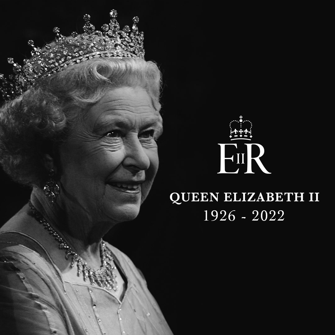 SLammasMiddxFC's tweet photo. All our thoughts today are with the @RoyalFamily as Her Majesty, Queen Elizabeth II is laid to rest. 💙🇬🇧💙🇬🇧💙

May she rest in peace 🕊💐

“God Save The King” 

#QueenElizabethII #ripelizabeth https://t.co/89ei2TqZsV