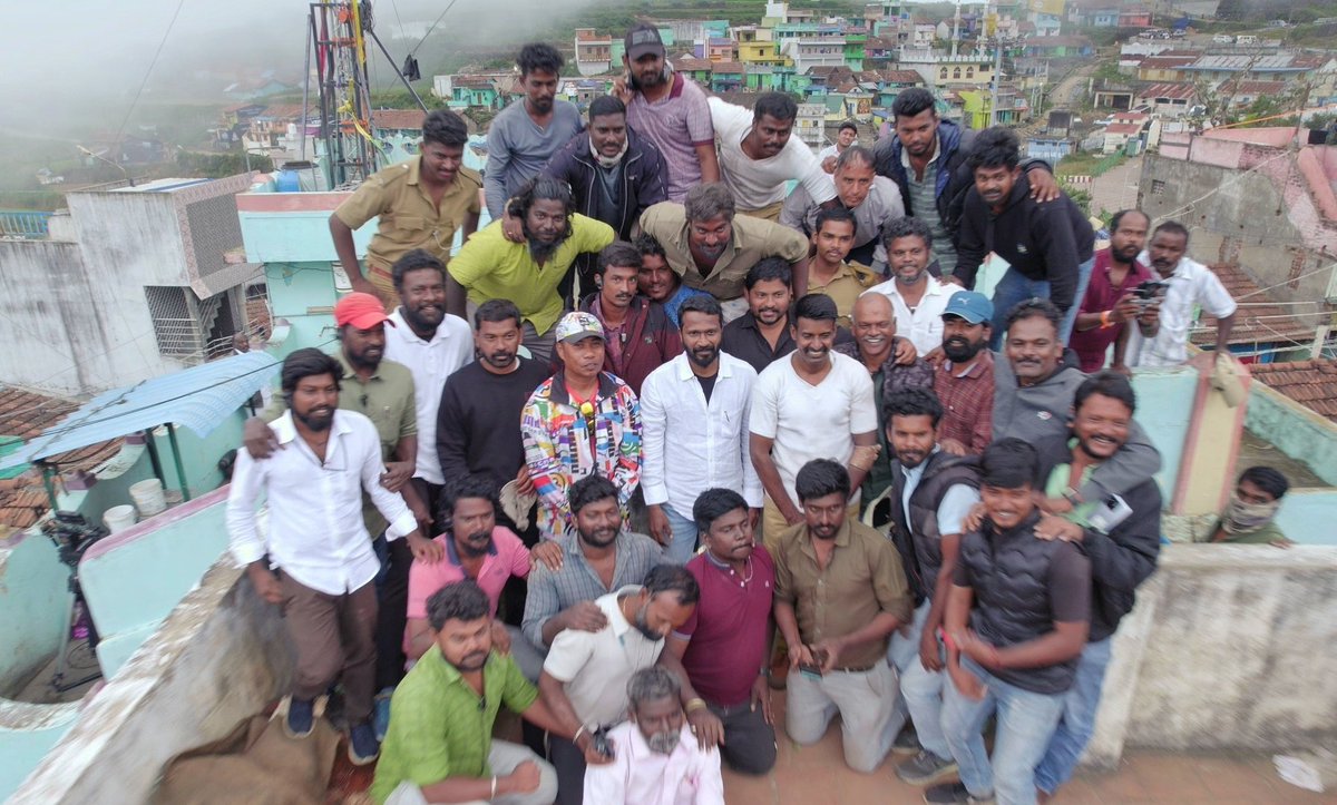 VJ_Krishna18's tweet image. Team #viduthalai Wrapped their #Kodaikanal Schedule...
Oru tharamaana #ActionSequence shot here🔥
Next team to shoot at #Sirumalai for next Schedule
@sooriofficial @BhavaniSre @mani_rsinfo @rsinfotainment #VetriMaaran @VijaySethuOffl @RedGiantMovies_
December Or January Release🙏