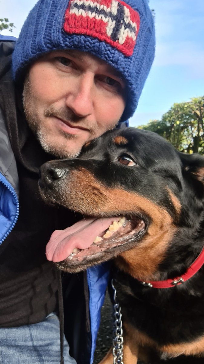 DARRENCOWIE7's tweet photo. Morning walks with my pal #freshwalks #rottweilerlife https://t.co/gUKpXIc7eZ