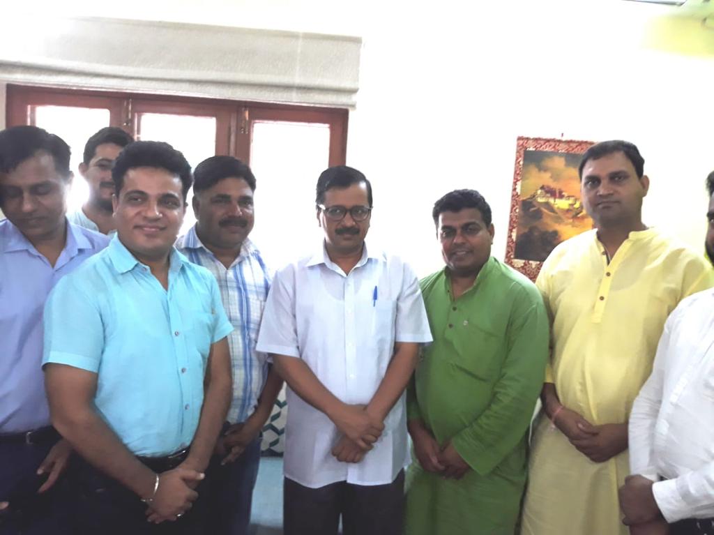 AqilAkhtarNMOPS's tweet photo. @BhagwantMann देश के 70 लाख से अधिक कर्मचारी परिवार अपने बुढ़ापे की लाठी पुरानी पेंशन के लिए देश भर में NMOPS के बैनर तले आन्दोलनरत हैं। पुरानी पेंशन बहाल करके पंजाब के लाखों कर्मचारियों को उनका वाजिब हक़ ज़रूर प्रदान करें।
नई पेंशन योजना न कर्मचारी हित में है और न ही राष्ट्र हित में है। https://t.co/sVfpb3GLG4