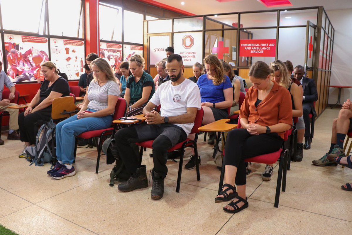 UgandaRedCross's tweet photo. A team from @RodeKruis have committed to using their God given potential to come to Uganda visit the Mt.Elgon area for a hiking expedition.
Funds raised will go to @UgandaRedCross to meet the needs of the most vulnerable people.
@Andrew_OS
#ResourcesMobilisation
#ServingHumanity https://t.co/oWEDlH7AcV