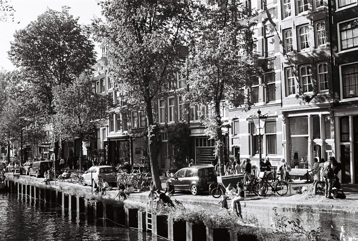 amsterdam canals on ilford hp5 #35mm