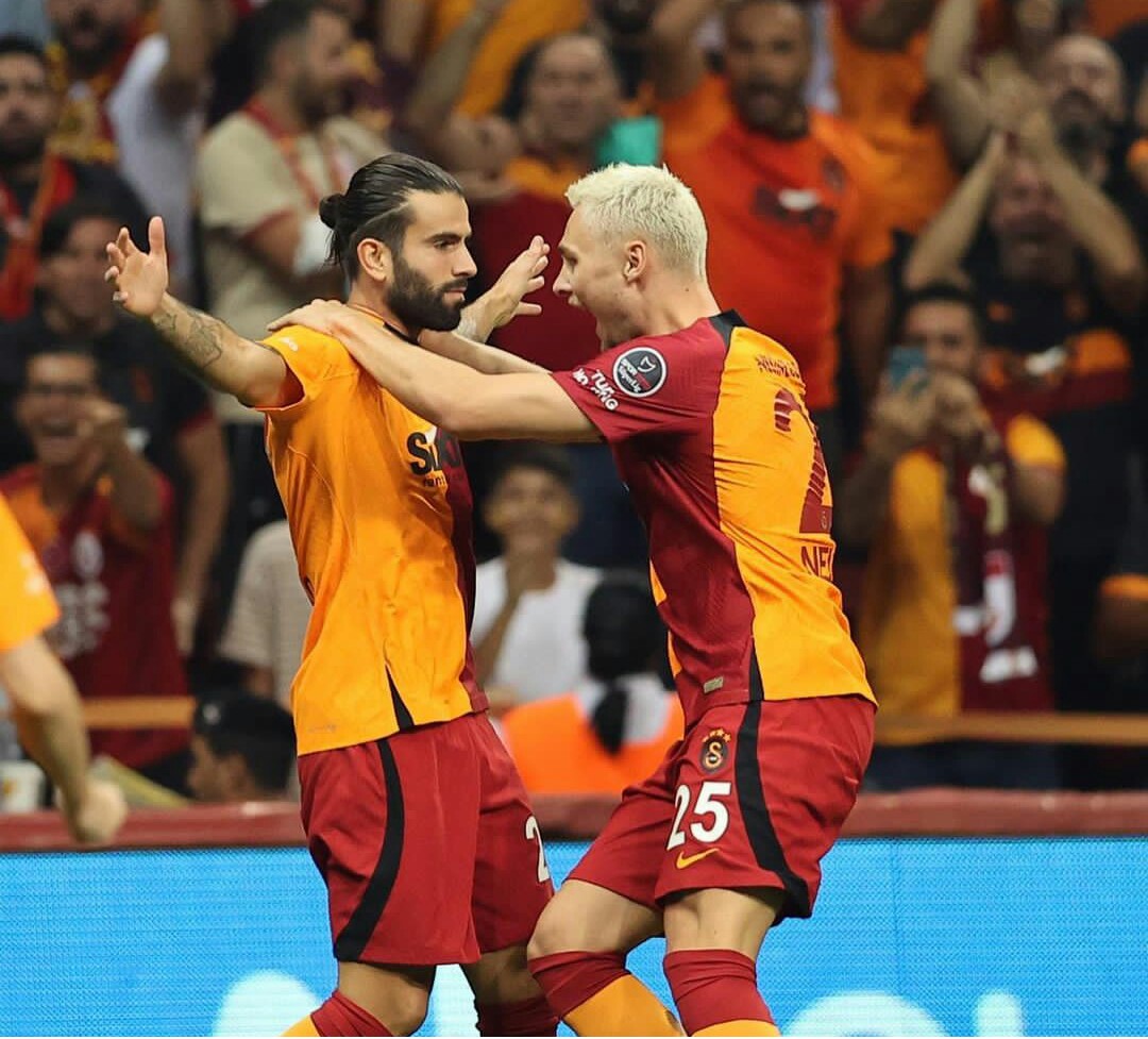 Mrtrn_gsry's tweet photo. Günaydın büyük Galatasaray Ailesi
Cumhuriyetimizin 100.yılında şampiyonluk Galatasaray'a yakışır.😉🐯💪💛💗🌟🌟🌟🌟🔥🔥🔥♂
#GalatasaraySK #Hedef23 #UEFA2000🏆 #Günaydın #iyihaftalar https://t.co/NYYd5HkE7L