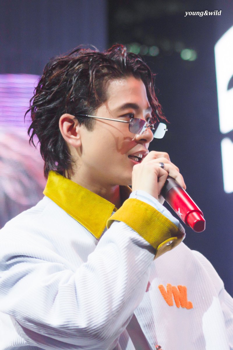 ปอร์เช่เอาอะไรมาไม่น่ารักมูมู😭🤲🏻💖✨

#XXISIVK 
#TRINITY_TNT 
#TRINITY3YearsDebut 
#TRINITYsweetsundown