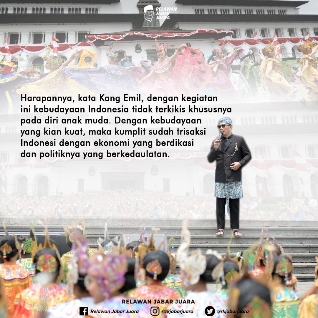 RK_JabarJuara's tweet photo. Kang Emil kegiatan Tari Merak Sadunya (Sedunia) ini bisa menjadi langkah awal yang positif dalam melestarikan salah satu budaya di Jawa Barat.
.
#rkjabarjuara #jabarjuara #indonesiajuara #tarimerak #ataliapraratya #kegiatan #gedungsate #bandung #jawabarat https://t.co/ci2dVYZLy9