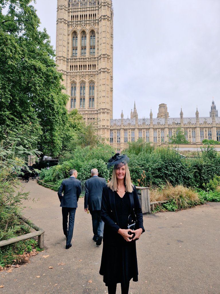 NeelyHayes's tweet photo. Well, I can't quite believe this is happening today. An enormous privilege that I will carry with me for the rest of my life. It is an absolute honour to be at HER MAJESTY THE QUEEN'S funeral ❤️ https://t.co/KRS4tIwM5g