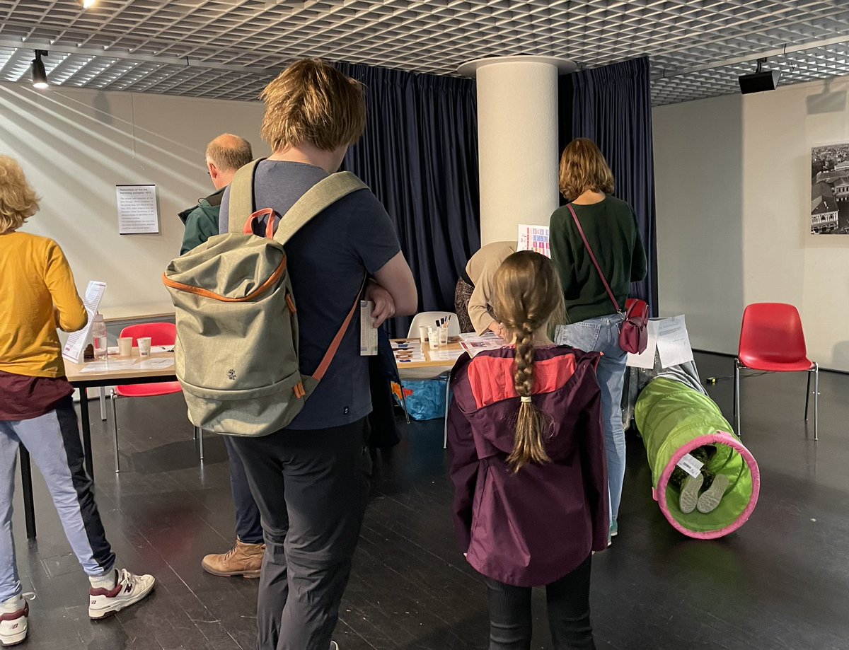 Saturday, <a href="/KimVosKV/">Kim Vos</a> <a href="/doerteh/">Dörte de Kok</a> and Nikki Hoekzema were at the #letterenfestival of the <a href="/FacultyofArtsUG/">Faculty of Arts - University of Groningen</a> ! Many kids tried our language tasks to learn how we study language and language disorders. If you missed it, visit <a href="/KimVosKV/">Kim Vos</a> and <a href="/SvaldiCheyenne/">Cheyenne Svaldi</a> at ZpannendZernike