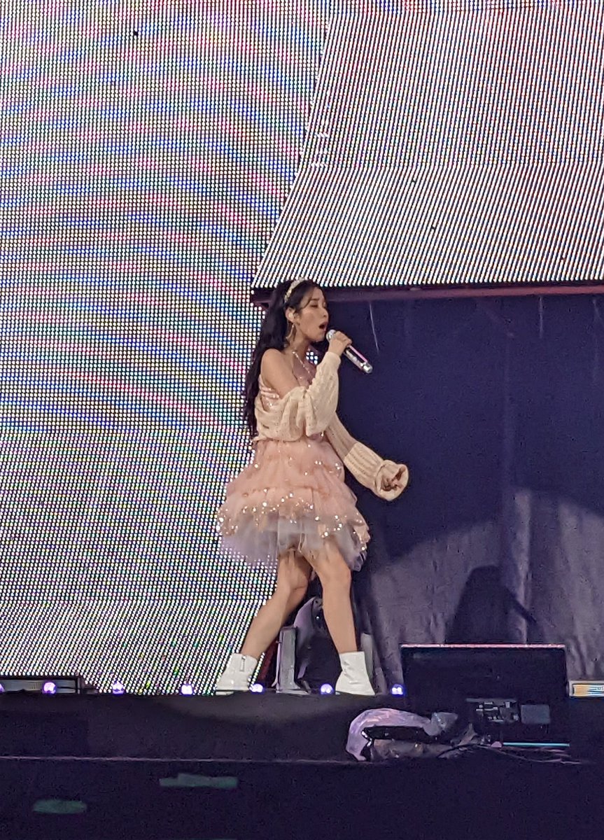 __InvU's tweet image. Updated list: 
KCON LA 14
Palette Hong Kong 17
Dlwlrma Seoul Day 1 18
Dlwlrma Seoul Day 2 18
Dlwlrma Hong Kong 18
Dlwlrma Taipei Day 1 18
Dlwlrma Taipei Day 2 18
IU 11th Anniversary Fanmeeting 19
Love Poem Gwangju Day 2 19
The Golden Hour Day 1 22
The Golden Hour Day 2 22