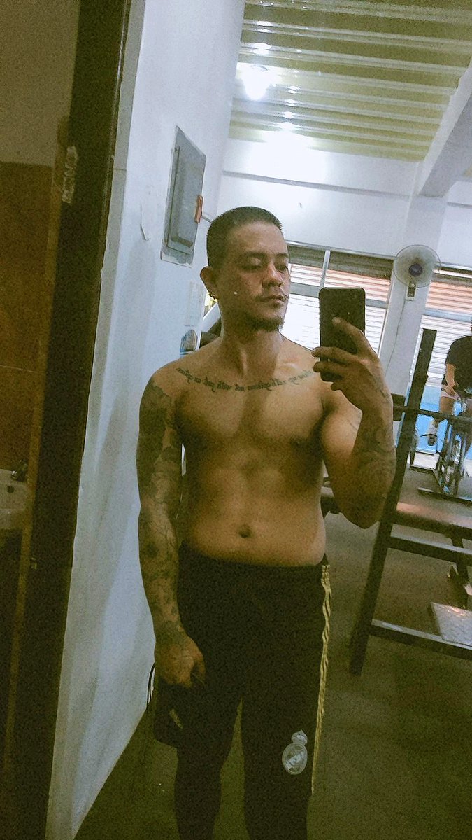 LPalambiano's tweet photo. MONDAYS BE LIKE ๐ช๐๏ธโค๏ธ
#WORKOUTMODE #FITNESSGOALS #FITNESSMOTIVATION #ROADTOFIT #PLHIV #PLHIVDIARIES #FITPLHIV #PLHIVFIT #POZFIT #FITPOZ https://t.co/JNf3obo1OV