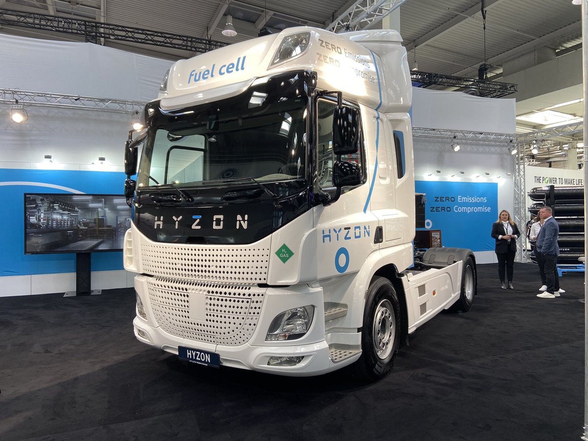 RevistaTRUCK's tweet image. Esta edición de la IAA está dejando claro que el hidrógeno es algo que todos los fabricantes están persiguiendo en el desarrollo de sus vehículos. #camionhidrogeno #camion #transporte #hyzon
