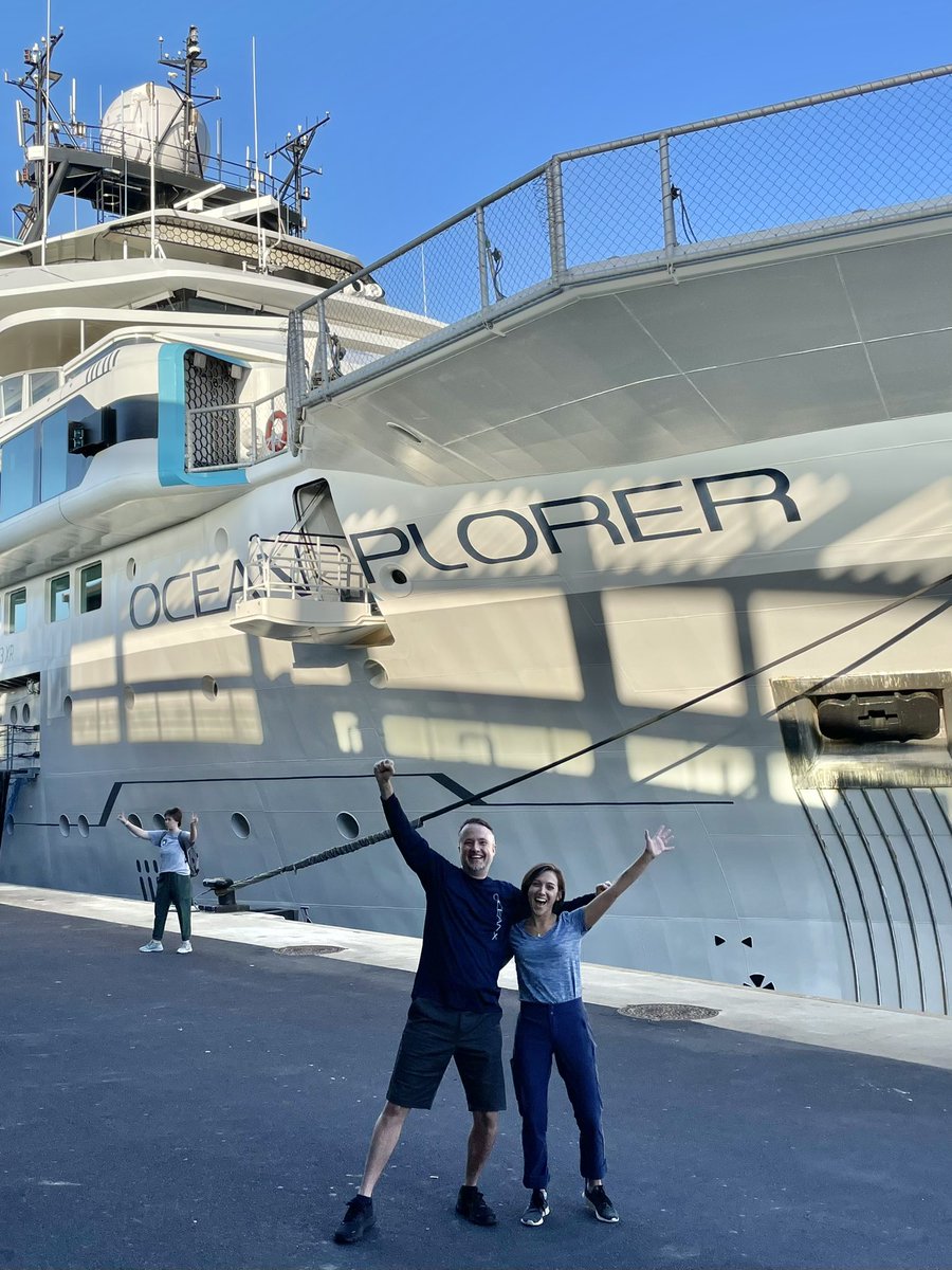 Jennifer Polinski (@jmpolinski) on Twitter photo #GenomicsAtSea! It’s been a while since I’ve used twitter but a trip on the #OceanXplorer with <a href="/oceanx/">OceanX</a> to teach #MarineGenomics at sea during the #YoungExplorersProgram seems like a good reason to get back on 🌊🧬⛴ #GMGI #GenomicsAtSea! It’s been a while since I’ve used twitter but a trip on the #OceanXplorer with <a href="/oceanx/">OceanX</a> to teach #MarineGenomics at sea during the #YoungExplorersProgram seems like a good reason to get back on 🌊🧬⛴ #GMGI
