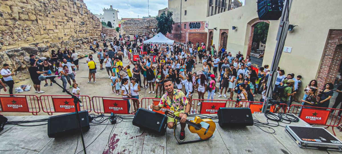 VermutRumbero's tweet photo. A Mediaframe Producciones
Y Equipas-so
Per que soni be i funcioni tot!

A els @gegantsvellstgn
Per la currada i estar sempre al nostre costat desde la 1a edició

A tots els grups Retales
@verguenzaajenaa @MarcDantuvi i Son del Sur que van ficar la plaça a reventar, GRACIES! https://t.co/t9brp8ZVYw