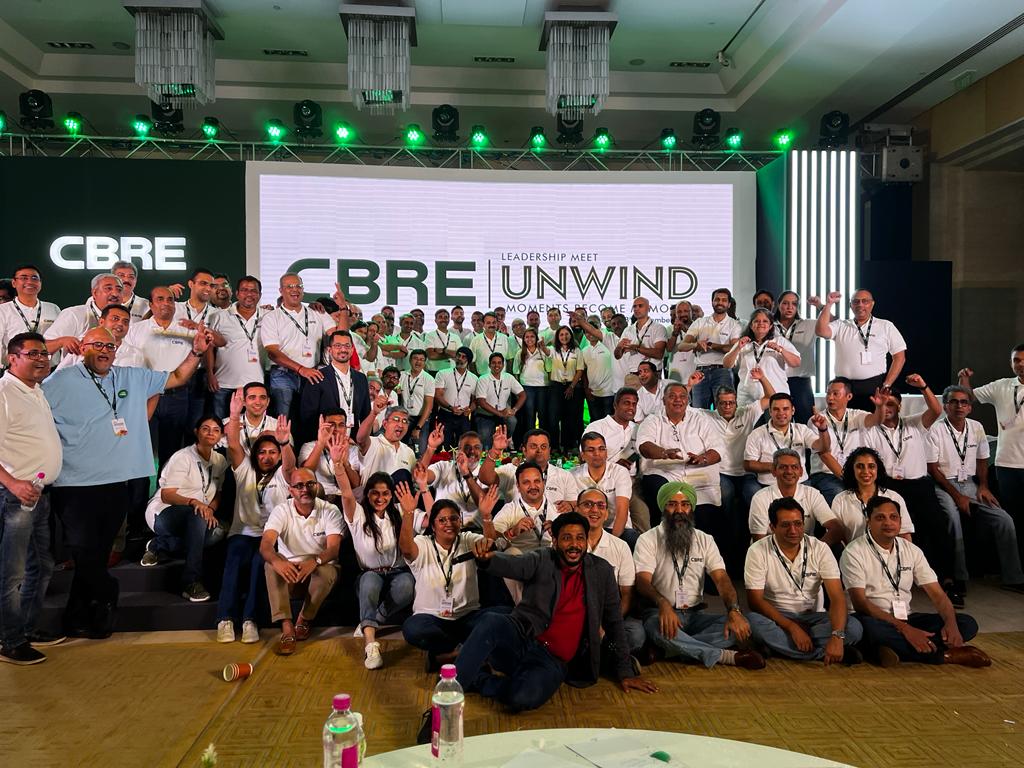 ManimalaRoyCBRE's tweet photo. What a Great Event !! Work Hard ..Play Hard !! https://t.co/HKGwOouiWI