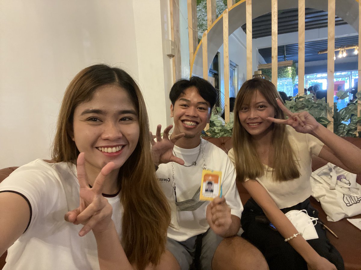 SeoulWhalienPH's tweet photo. Thank you @SVT7ogether and @seventeenphil for this fund raising event in preparation for BeTS Manila. Yesterday was a blast. Thank you also to all CARATS who came and for my new found friends. 

See you soon @pledis_17 #SectorPAM https://t.co/n4hxjTLK1P