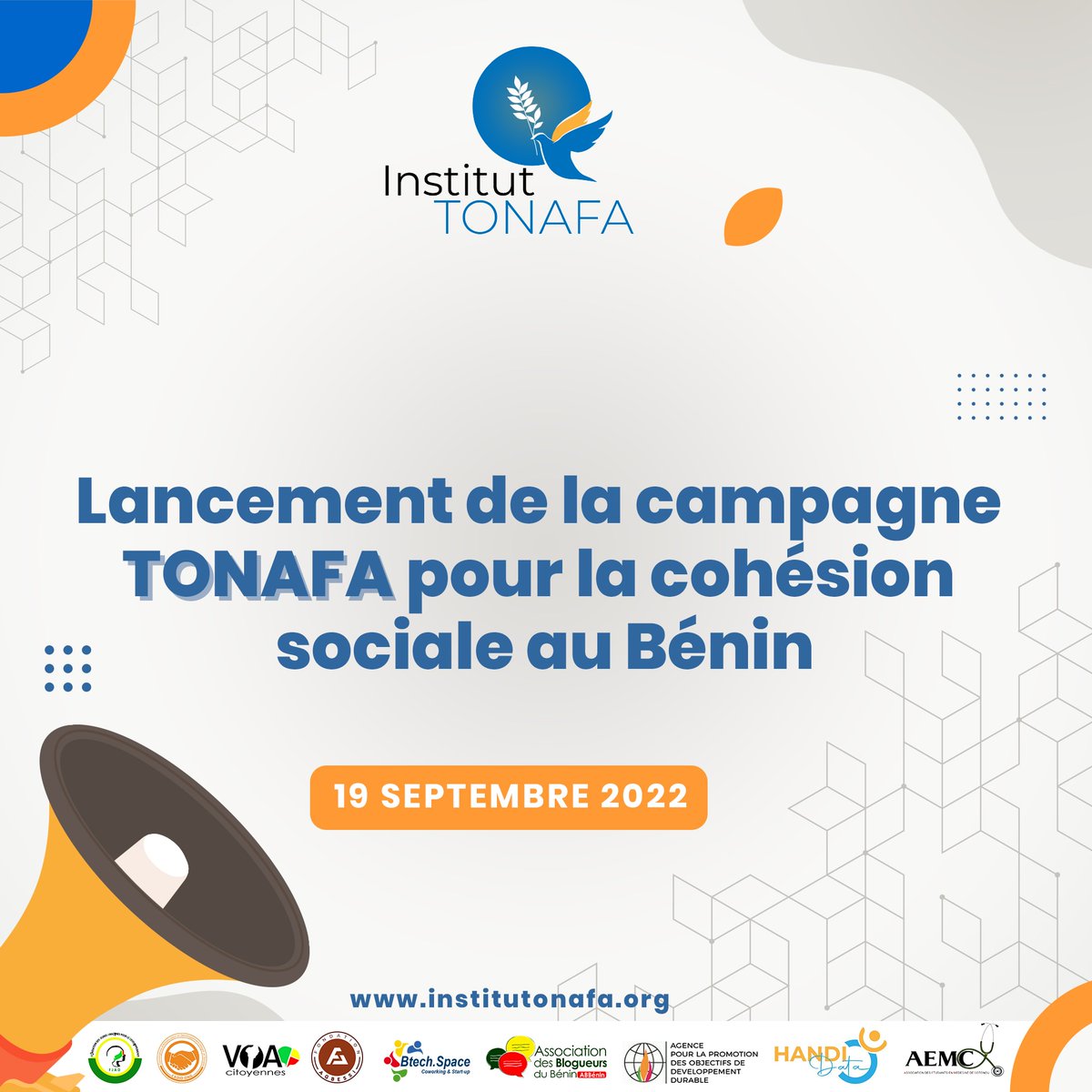 Aujourd'hui on vous invite à vous joindre à nous et à nos partenaires OSC pour participer à la campagne nationale sur la #cohesionsociale au 🇧🇯. Il est temps de rappeler les valeurs citoyennes qui font notre unité &amp; l'importance d'opter pour la non-violence!
Cc <a href="/CFImedias/">CFImedias</a>
#Tonafa