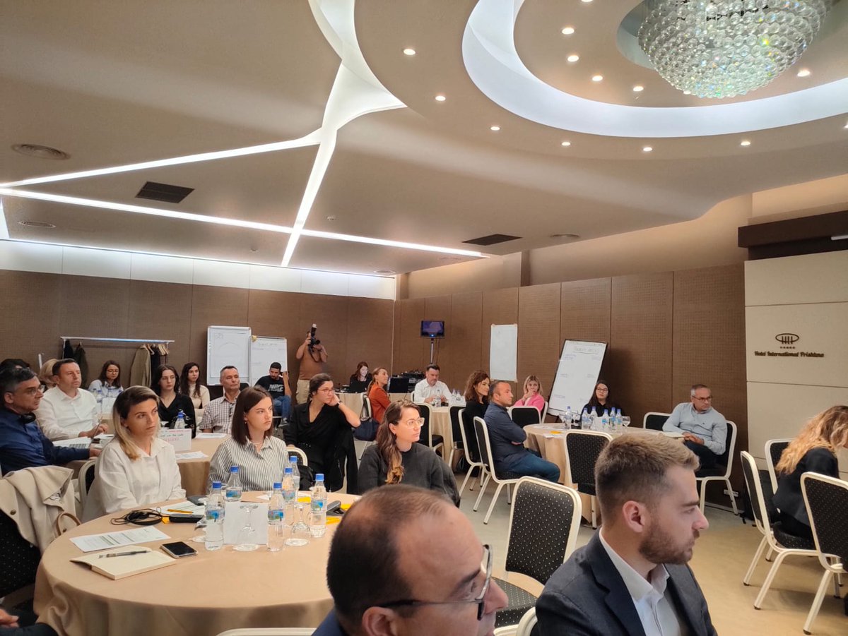 CircularChange's tweet image. 💡 Stakeholder workshop - collaboration &amp;amp; co-creation in action for the  #circulareconomy roadmap in #Kosovo 💚

@Deloitte @UNDP @Ladeja68