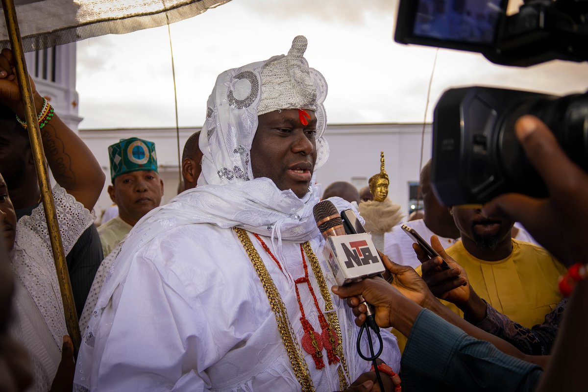 OoniAdimulaIfe's tweet photo. As the progenitor of Oduduwa and in furtherance of the preservation of the ancient and sacred tradition that my forebears passed down to me, I admonish you all to remain prayerful while I go to commune with my ancestors in preparation for the Olojo festival. https://t.co/k6eSfBXBlW