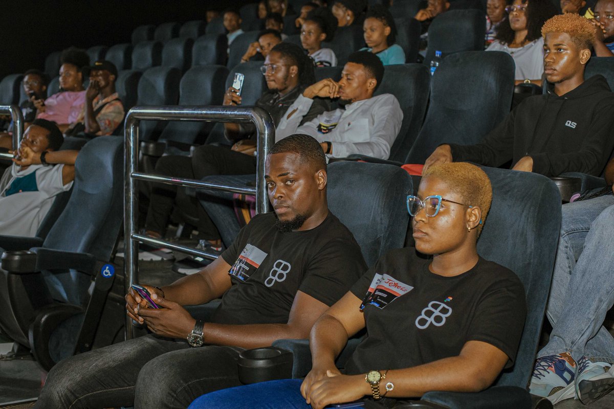 imanuelekpess's tweet photo. Final shout out to @fof_africa, my team @Veeyninetynine,@EfeOnoms  @saviourrinyang @joe_atada @EnehMercy @oluwa_socket 
@bella_mfonobong @fof_uyo ,volunteers and my Moderators @Obong_Hanson @OJoynels I love you all ❤️❤️❤️

#fofafrica
#fofuyo
#DesignersConnectUyo https://t.co/qS8DNk7WzR