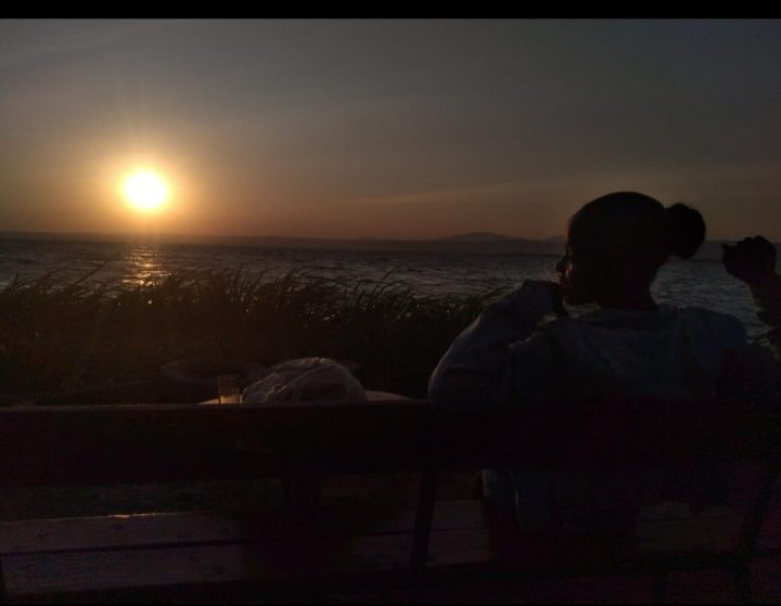 FAITHOKOTH4's tweet photo. Sunset trail...
Cool like the lakeside breeze❄ https://t.co/HpdAiyOl2T