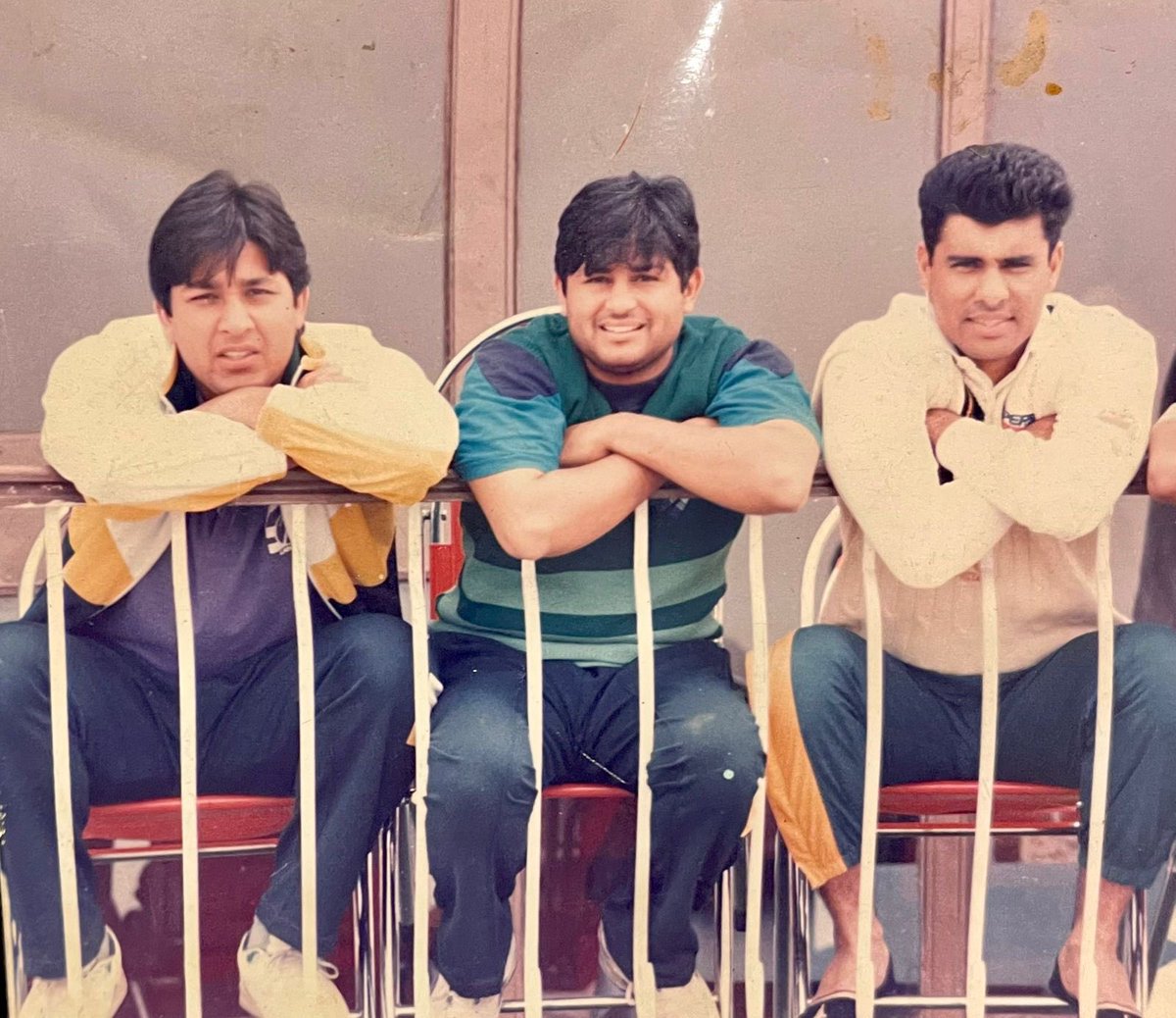 Waqar Younis (@waqyounis99) on Twitter photo Three Musketeers !!!
Boys from the South. Young and Vibrant. Some beautiful old days #MemoriesForever <a href="/Mushy_online/">Mushtaq Ahmed</a> <a href="/Inzamam08/">Inzamam ul Haq</a> Three Musketeers !!!
Boys from the South. Young and Vibrant. Some beautiful old days #MemoriesForever <a href="/Mushy_online/">Mushtaq Ahmed</a> <a href="/Inzamam08/">Inzamam ul Haq</a>