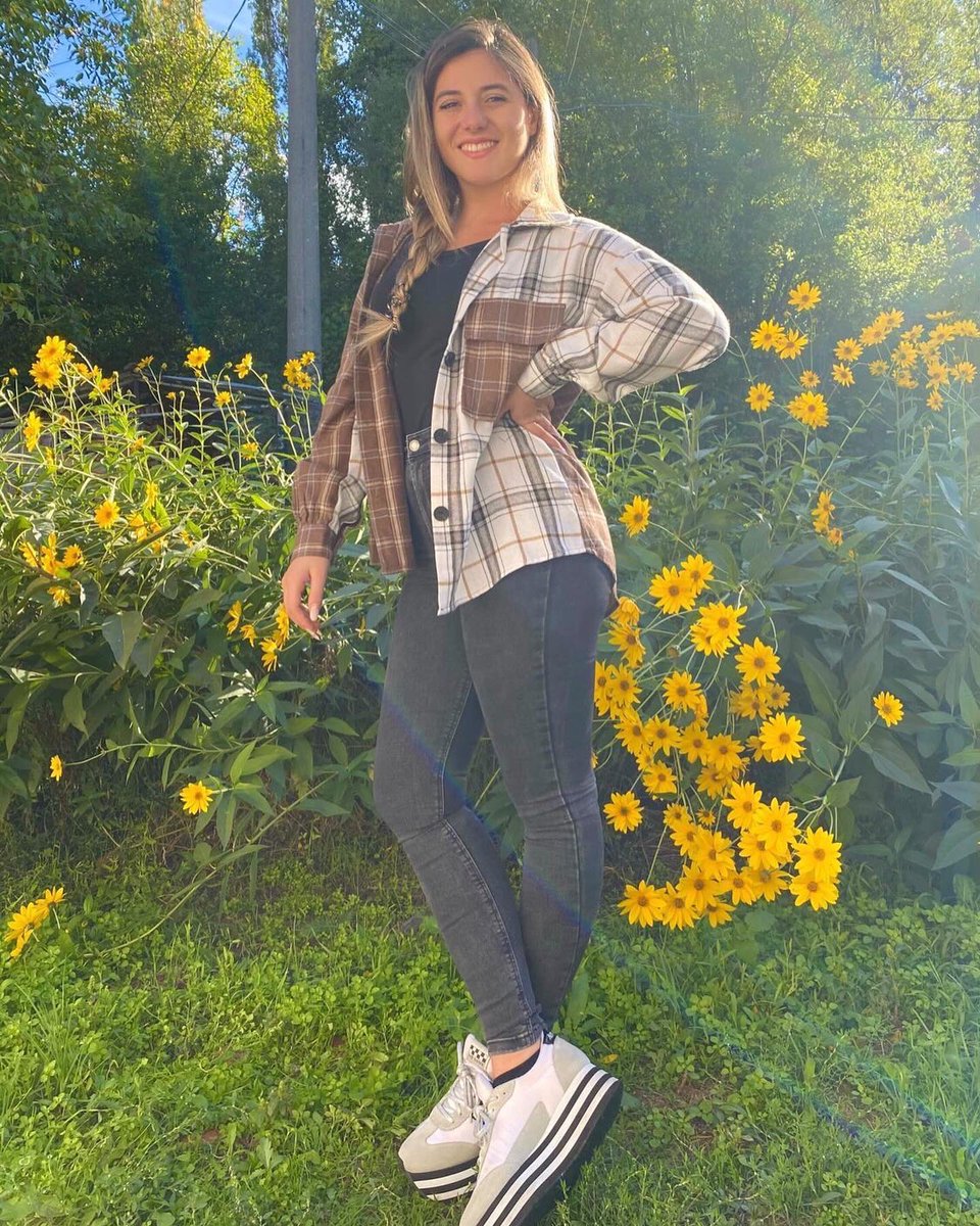 roswear's tweet photo. Catch the rainbow 🌈 

#roswear #rosweargirl #ootd #outfitoftheday #plaidshirt #plaidcoat #rainbow https://t.co/Ws2HTCXIKz