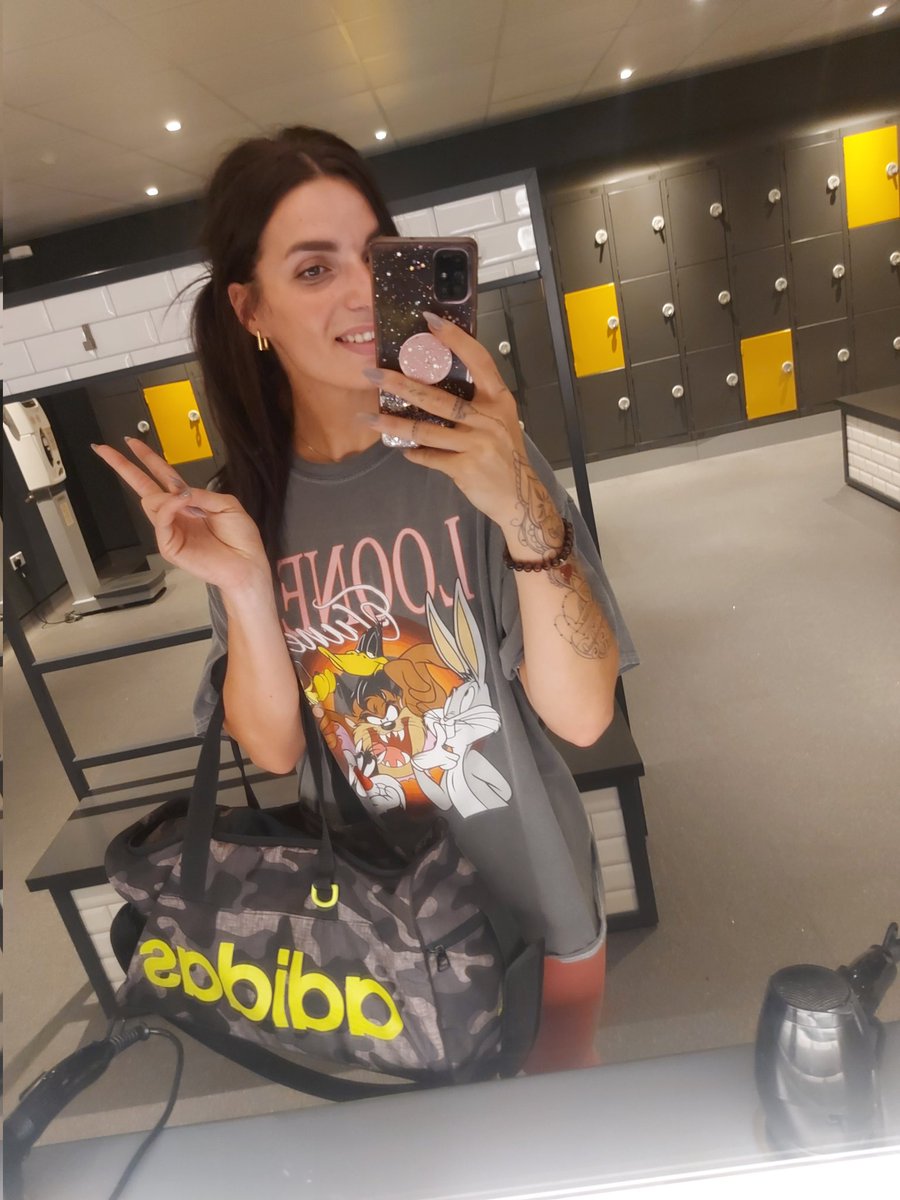 DelightGurl91's tweet photo. Good morning family 🥰 Where r u from my loves ❤

#fitness #ootd #shein #curvy #plt https://t.co/kgdl4AfZ2W