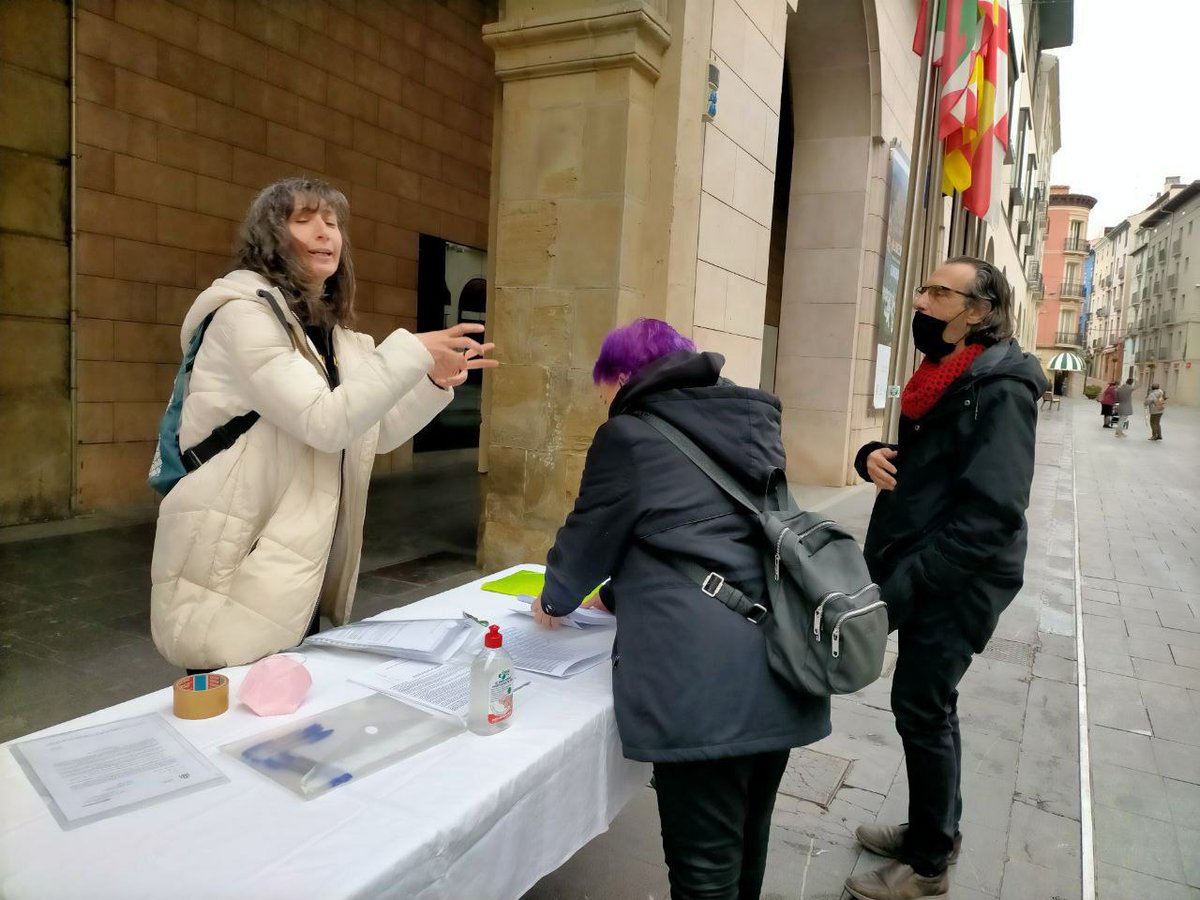 RegularizacionY's tweet photo. La reforma de la #LOEX presentada por @joseluisescriva es complementaria al reclamo HISTÓRICO que impulsa @RegularizacionYa en la campaña @esenciales_info para la regularización extraordinaria a más de 500 mil personas migrantes que residen en el territorio español
#APorLas500mil https://t.co/5ihlL4ehIt