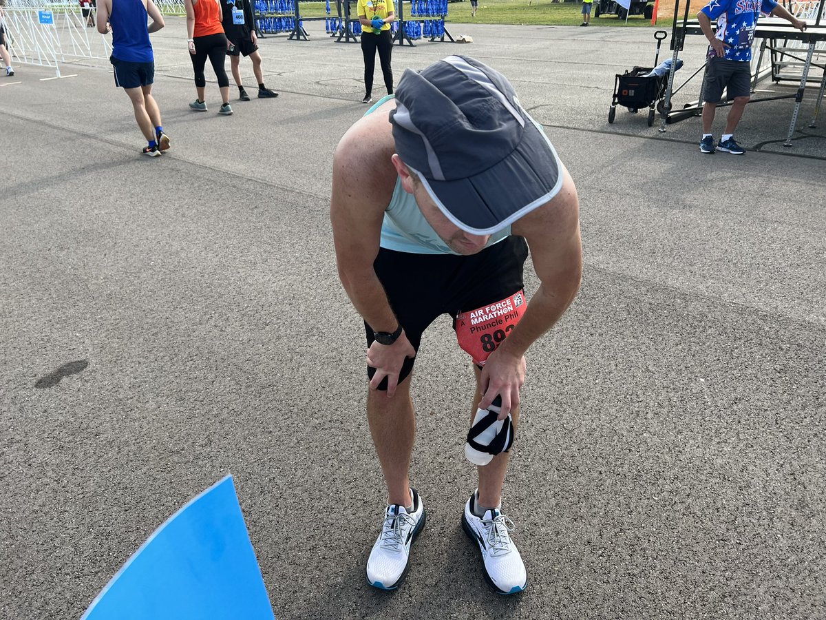ProkesSCHS's tweet photo. January 2013: 258 pounds and out of shape.
September 17th, 2022: 4th Marathon completed. 
#MotivationalMonday https://t.co/kVCGPAO55O