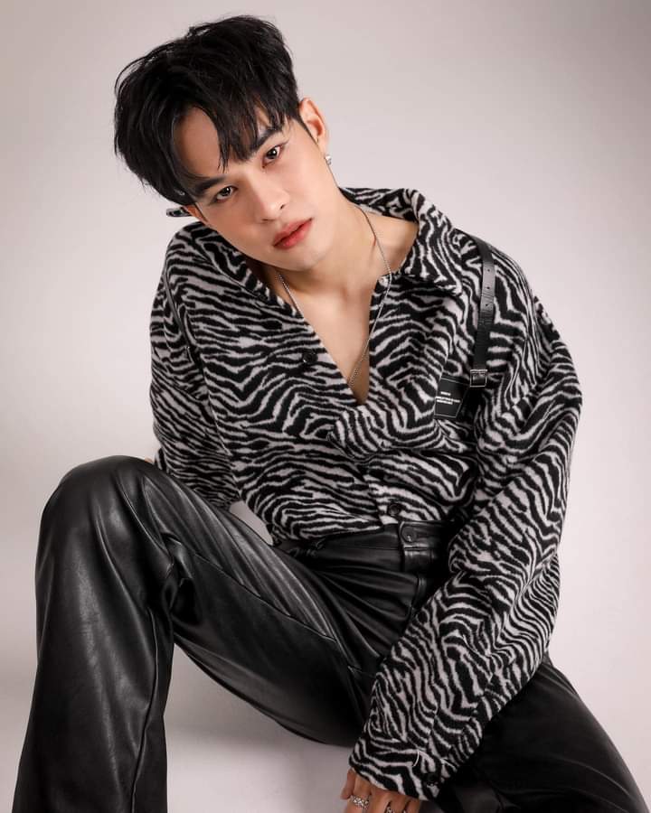JimnessaC's tweet photo. Handsome 🥰🥰🥰🥰
#artpakpoom
#PHfan
#babyhearts https://t.co/gFS8te8MYN