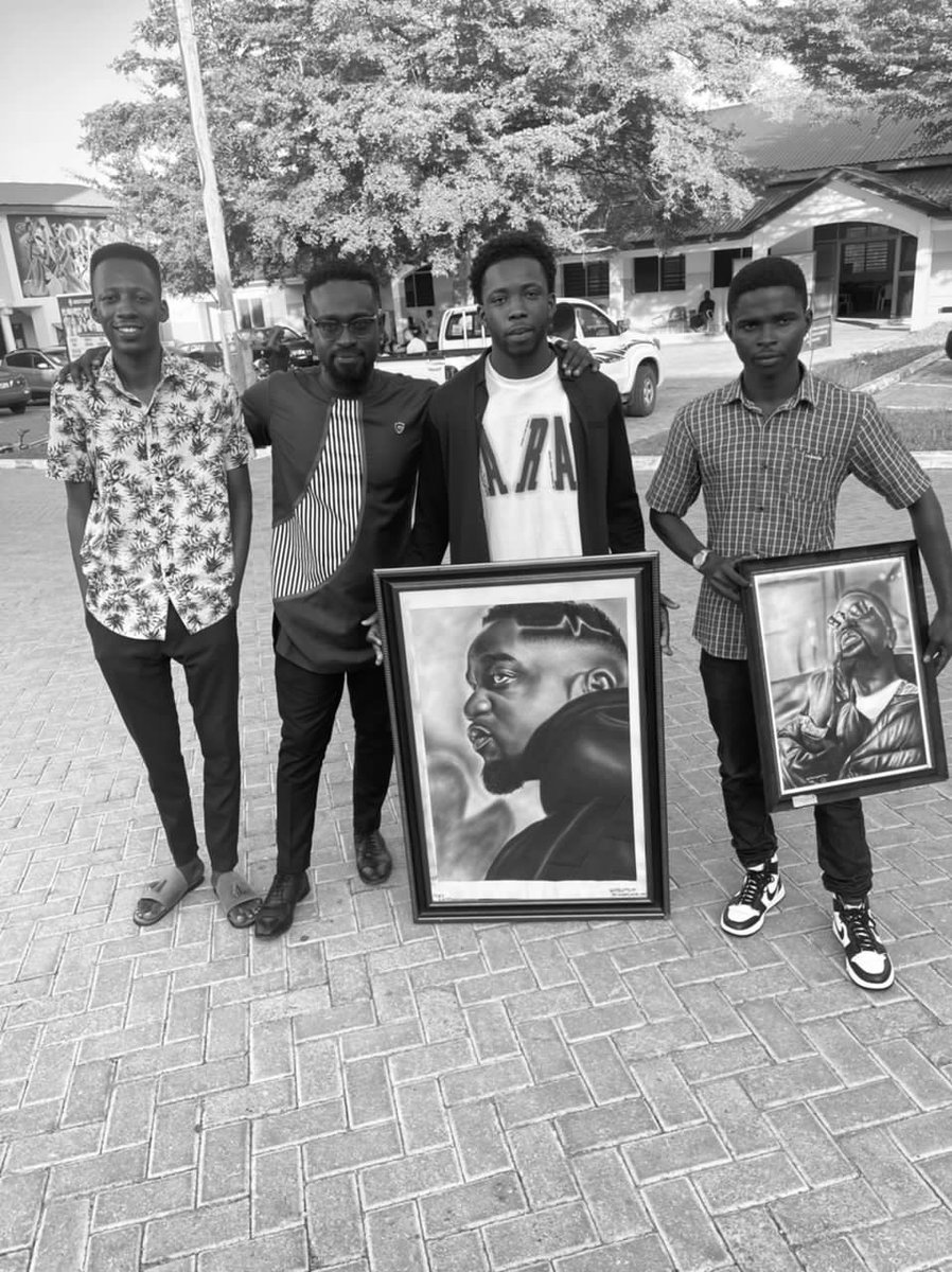 Obidihova's tweet photo. @sarkodie Highest please we wanna bring your work @sarkodie https://t.co/L2Bp0jDGL3