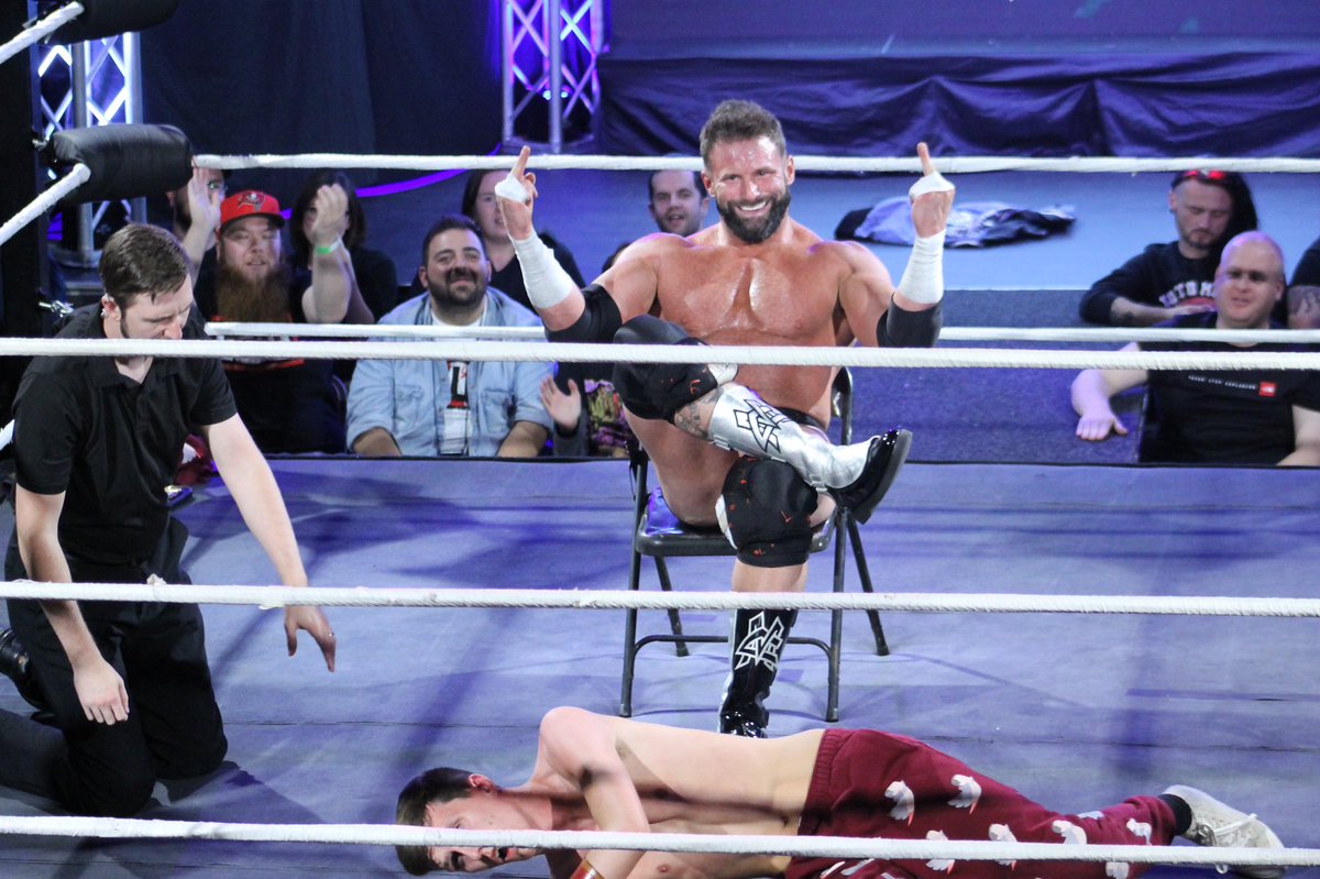 TheMattCardona's tweet photo. This is how I feel as I leave the UK after 4 nights of incredible shows and a lot of money!!!
@TNTExtremeWres @GCWrestling_ @ThisIs_Progress https://t.co/qjGUZMVWSN