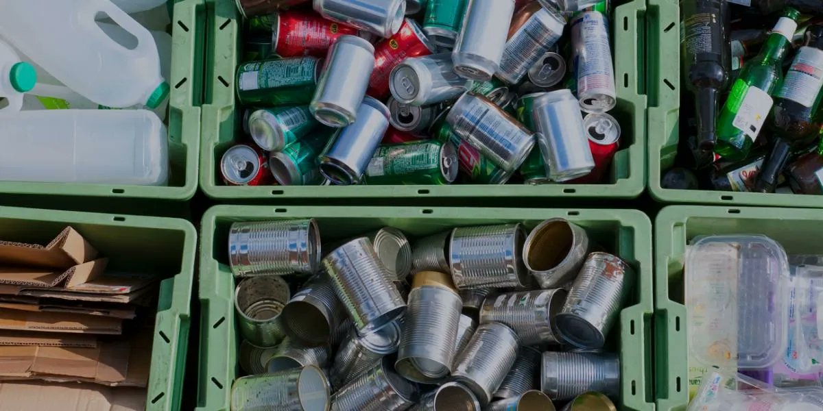 We all make an effort to recycle but do we always get it right?
This years #RecycleWeek focusses on myths &amp; preconceptions around recycling to help us get it right. Look out for local events and news
buff.ly/3Dk9HkU