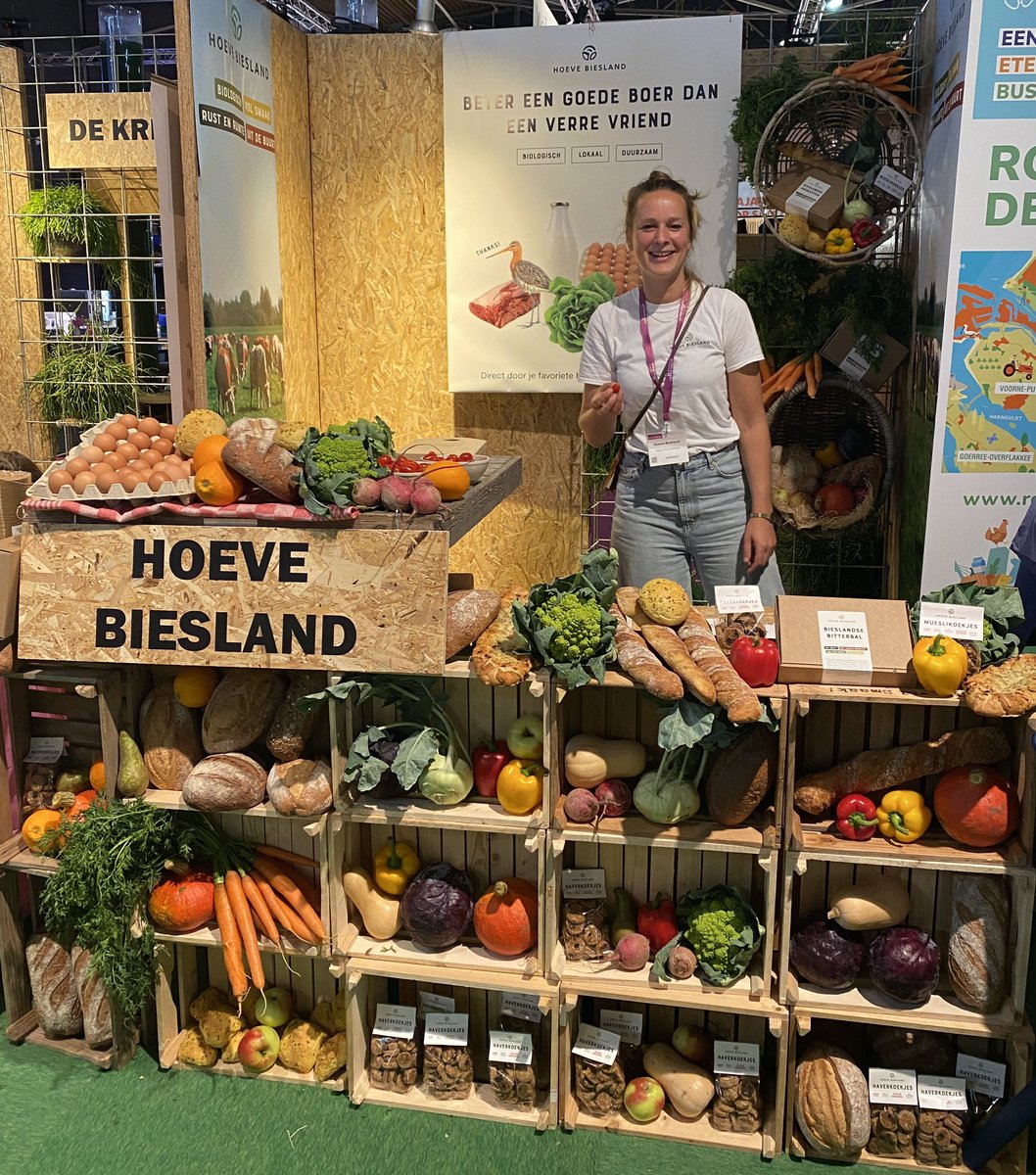 Rdamdeboerop's tweet photo. Onze vrienden van @HoeveBiesland @dasbrotnl, het Buijtenland van Rhoon en Heerlijk van Dichtbij zijn er ook bij op @Gastvrij_Rdam 👍 #biologisch #kringlooplandbouw #natuurinclusievelandbouw https://t.co/6DEd6laFNW