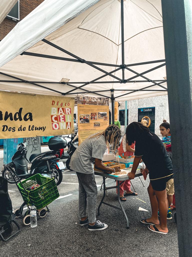🥳FESTA DE LA COOPERACIÓ 2022 🤝
El barri d’Horta va viure dissabte la Festa de la Cooperació d’Horta-Guinardó. 
⭐️Tallers infantils, música, parades de les entitats de cooperació del districte i cançons d'arreu del món van omplir el carrer!