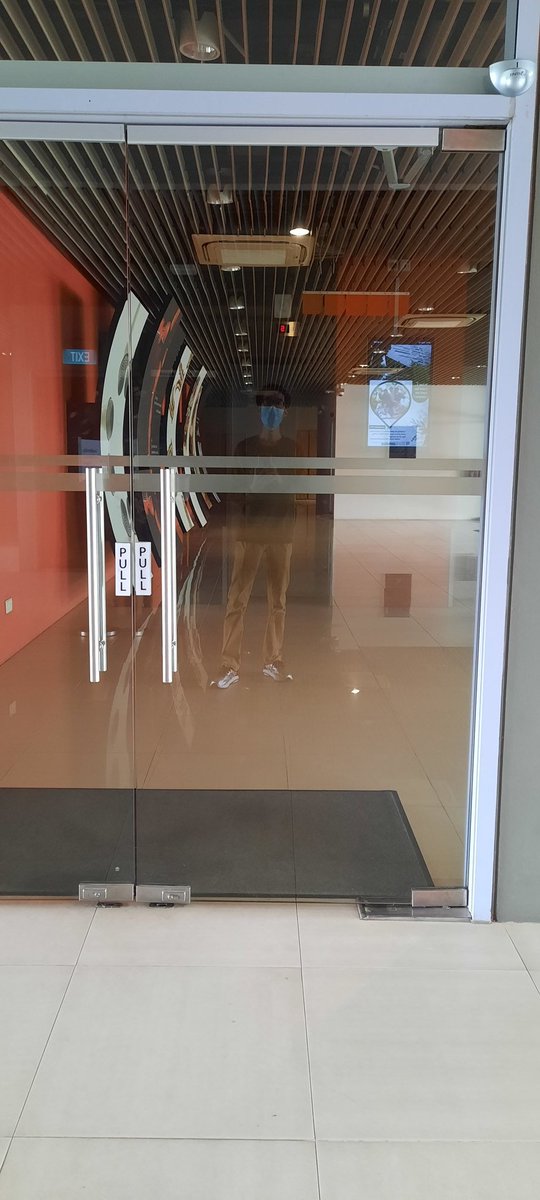 comrade_walther's tweet photo. back for nostalgia again walking around #mykindofxtra #ngeeannpoly https://t.co/5HPucizS3I