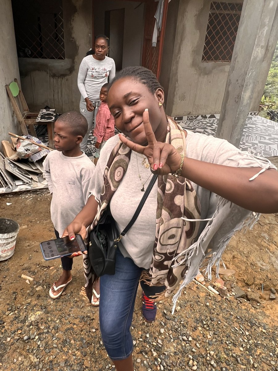DblackNono's tweet photo. Ce week-end avec @Kf_Heart nous étions au centre agape pour laisser nos dons pour les enfants. Belle journée. Merci à @tchoupinov @elieko @IbockJayd @SammyEkambs @Emery_Guy (presi mes hommages) https://t.co/YnotyIRIaF