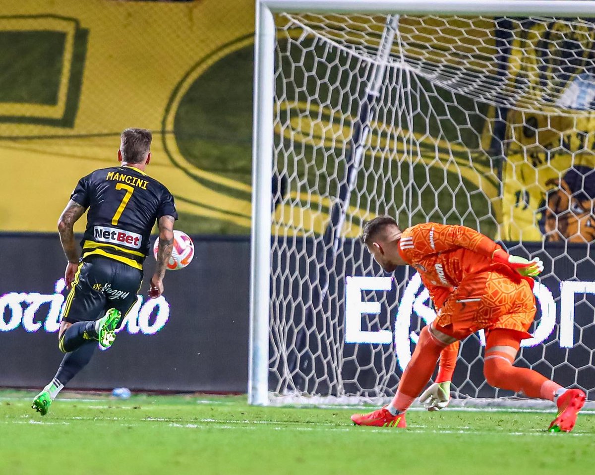 mancininano24's tweet photo. 🖤💛 https://t.co/5MArZAku6t