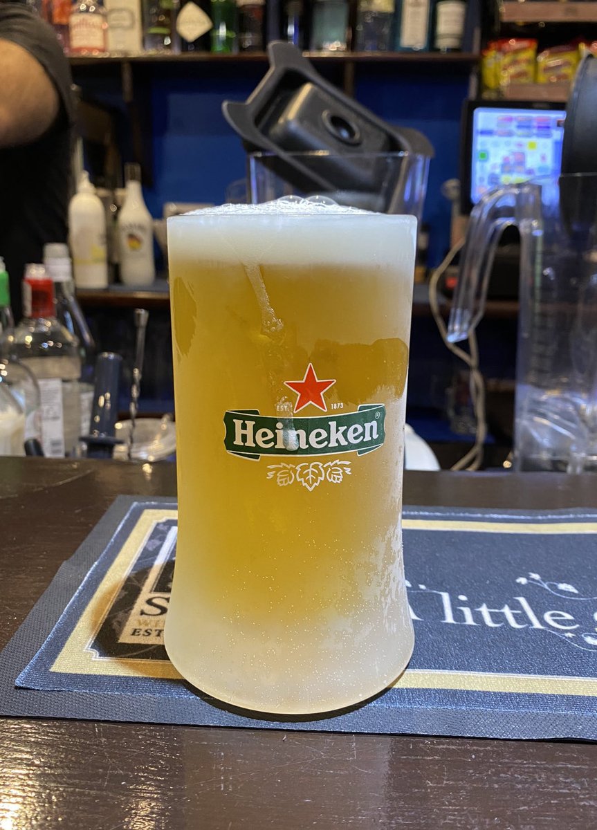 PintsDrank's tweet photo. Pint of Heineken, Lanzerote https://t.co/XaWKCYhera