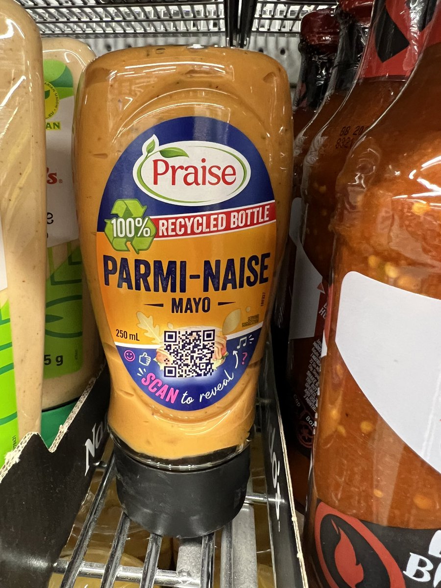 TeedsTV's tweet photo. ITS CALLED A PARMA DAMMIT!
#ParmaNotParmi https://t.co/TLVG5BCd0V