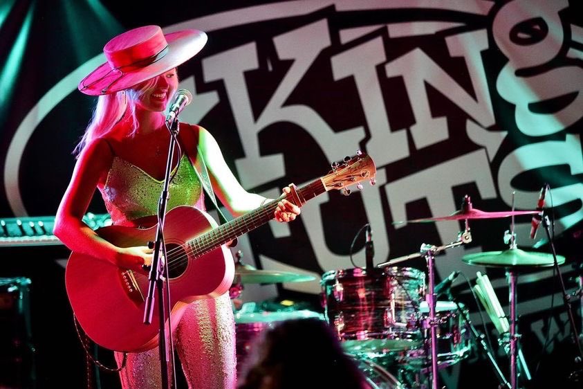 robyredofficial's tweet photo. Can’t wait to play @kingtuts again on 29th Sept.
🎫 link below - click Robyn Red

https://t.co/ilFj9jzT84? https://t.co/6IlpdZ9glb