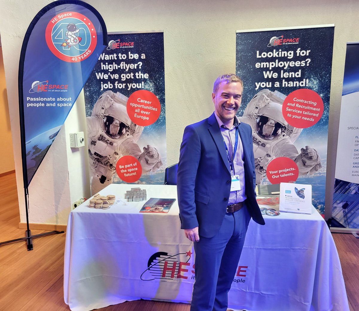 HE_Space's tweet photo. Day 1⃣ at #EUMETSAT Conference in #Brussels! 
Dominik Paa is looking forward to meeting you at our stand! 👋

#EMSC2022 #jobsinspace #recruitment #contracting #space @eumetsat https://t.co/fPUAvlLIBg