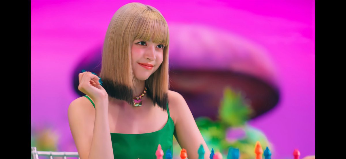 LILIYYY1017's tweet photo. 高画質リリーちゃん見たらわかるよ皆
リリーちゃん女神だ、、画質悪くても女神だけどね、
 #NMIXX  #NMIXX_DICE  #Liry https://t.co/lJ1xRHgbga