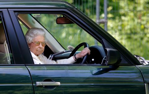 7princ_8's tweet photo. E comunque mancheranno anche i meme di questa icona!
#QueenElizabethII #ElisabettaII https://t.co/OitPOAG94m