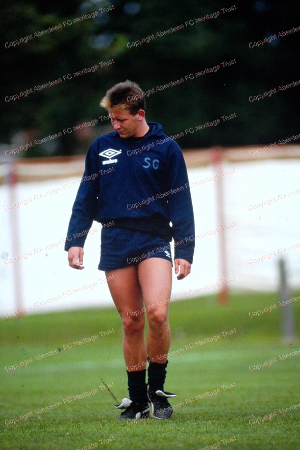 AFC Former Players tweet media