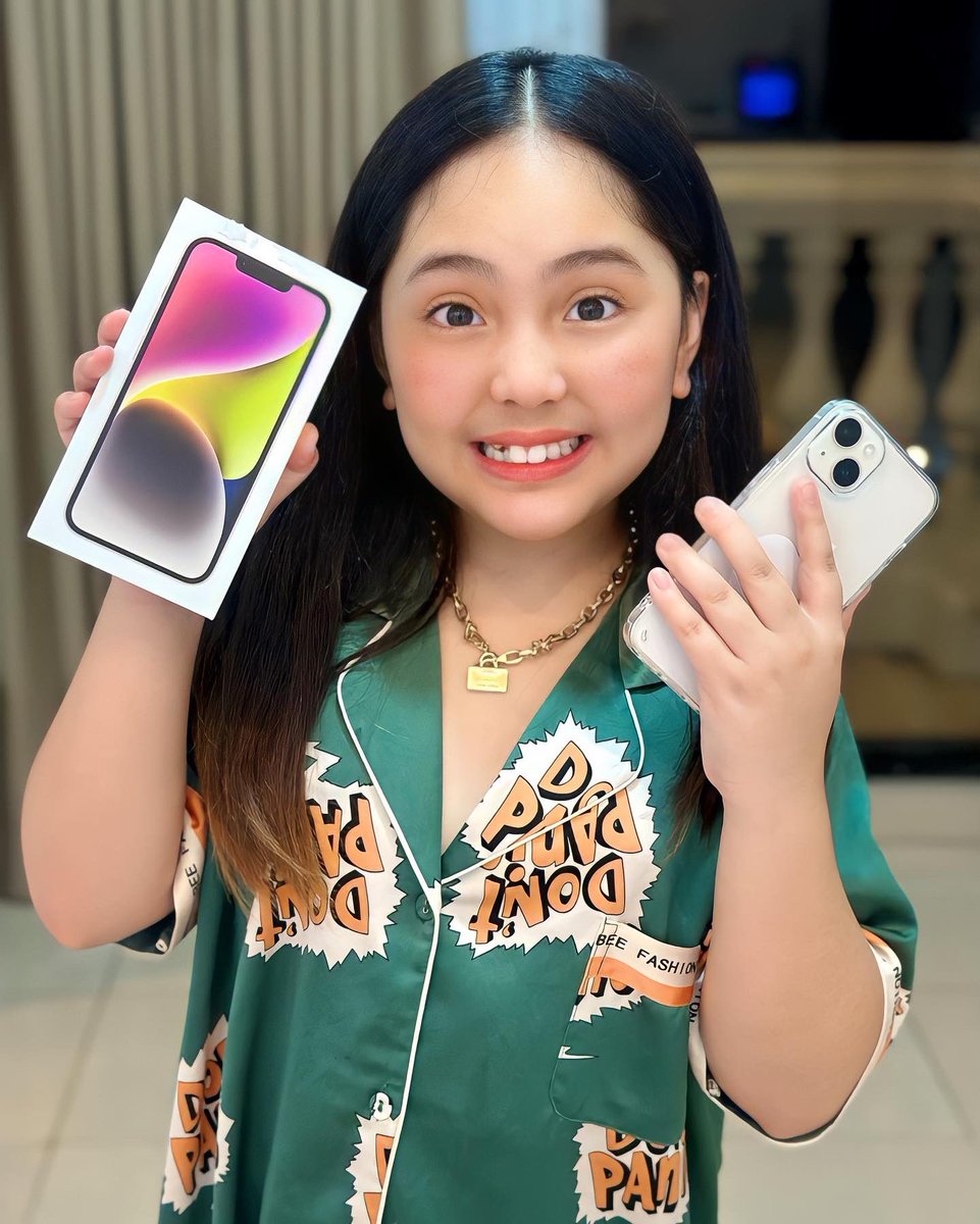 tonifowlerpo's tweet photo. Masaya ako at nabibigay ko ang mga bagay na magpapasaya sayo anak 😍

Yey! May iphone 14 na si Tyronia 😍
📌 https://t.co/UEInjyb8tP
📌 https://t.co/UEInjyb8tP
📌 https://t.co/UEInjyb8tP https://t.co/EqUq4UHzX0