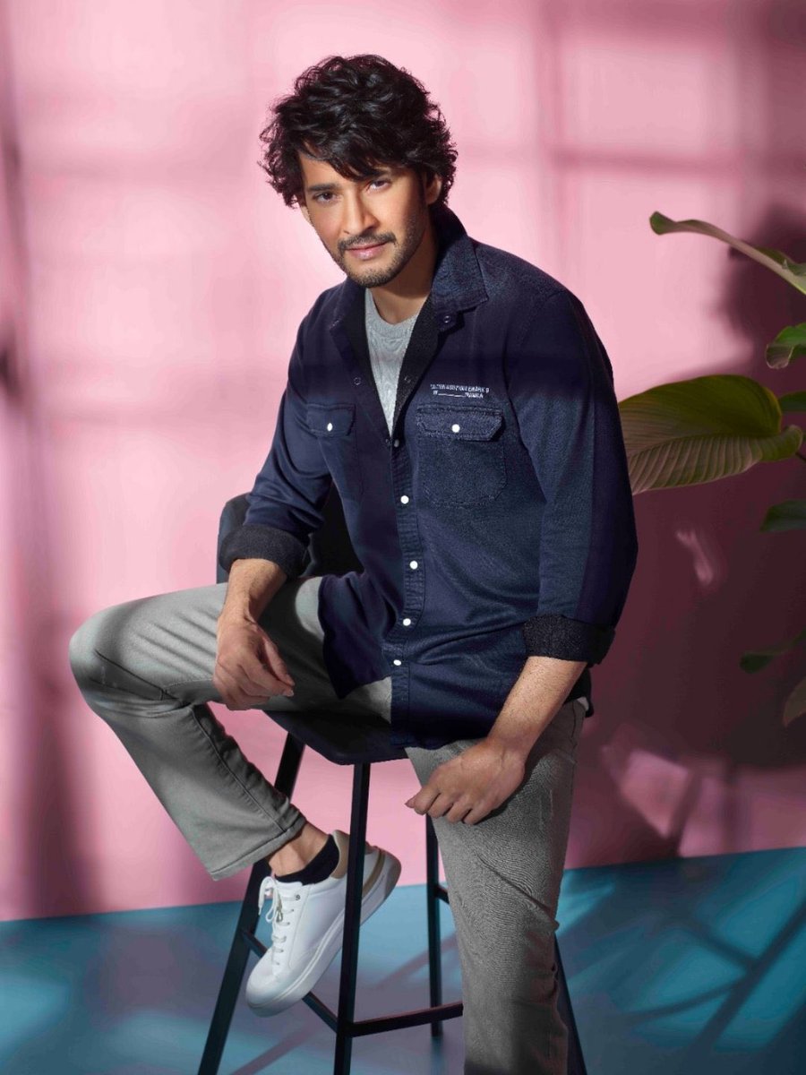 eg_729's tweet photo. @urstrulyMahesh All time Handsome Stylish Super Star of TFI๐๐
#MaheshBabu #SSMBforOTTO #SSMB #SSMB28 https://t.co/NaulcLtSDX